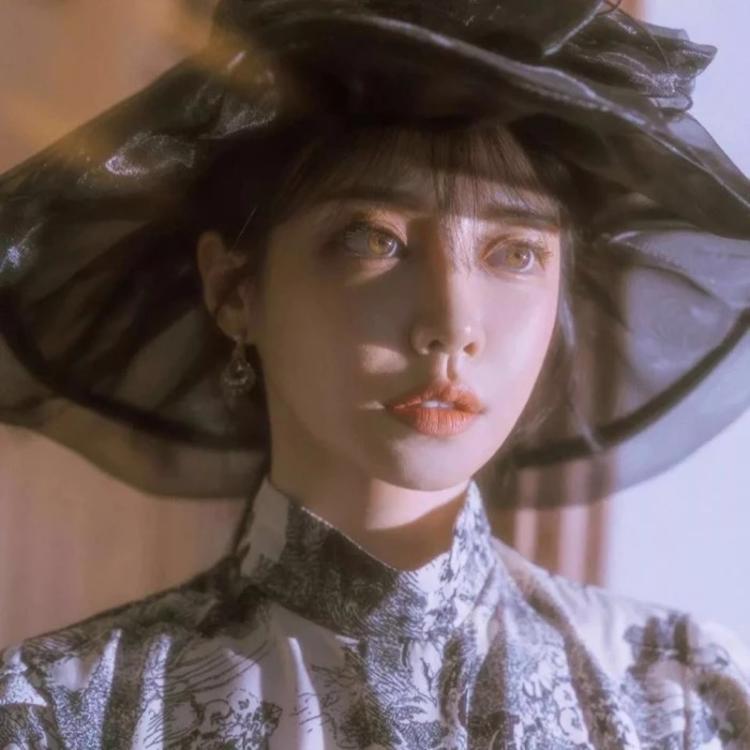 濑田宗次郎（身份：十刃最强、“天剑”、微笑的修罗） - 综艺未删减在线观看 - 云端观看